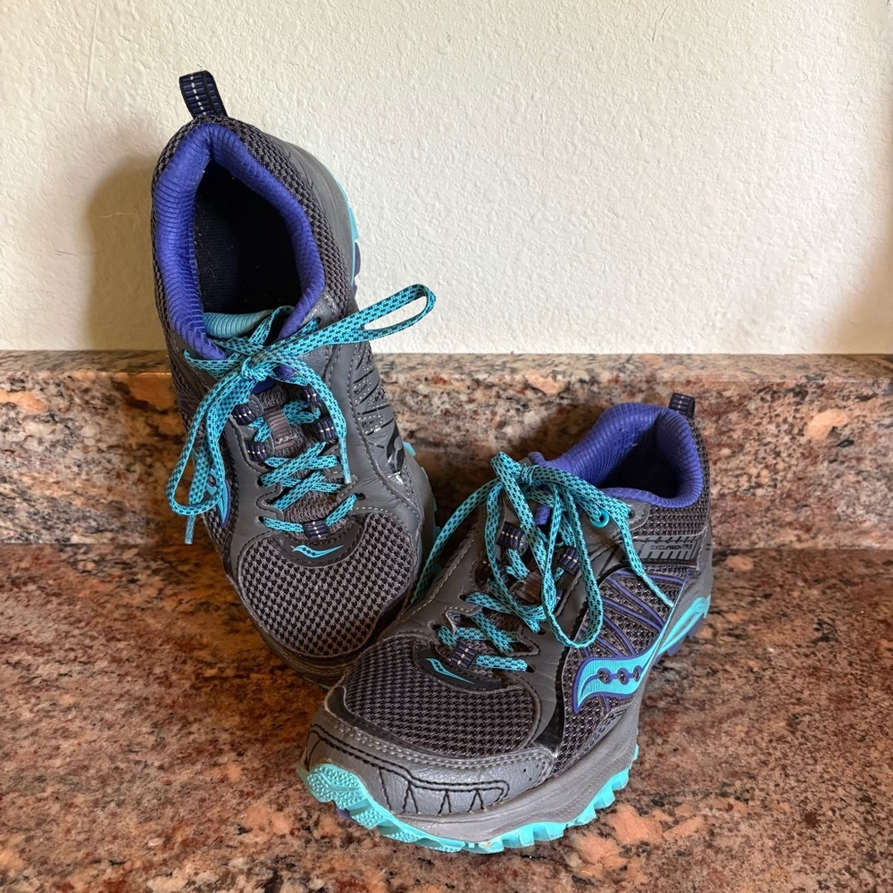 Saucony Gray Sneakers with Teal and Purple Accents Size 6